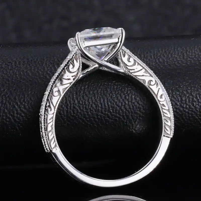 /public/photos/live/2 (4).webp